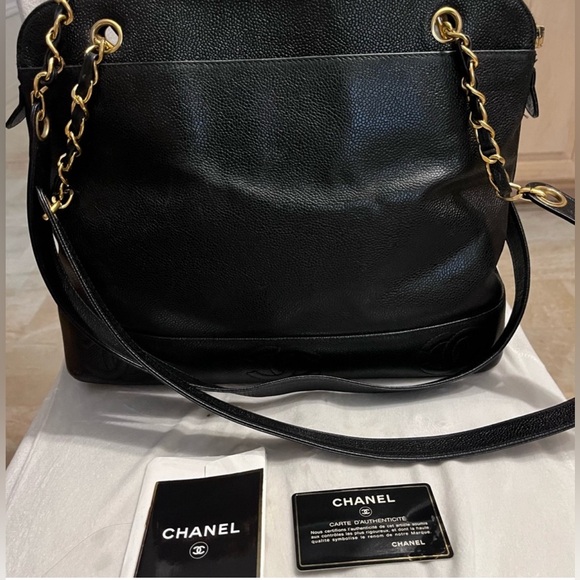 🔥🔥🔥Chanel 💯 authentic triple cc on the bottom 🔥🔥 - Picture 7 of 10